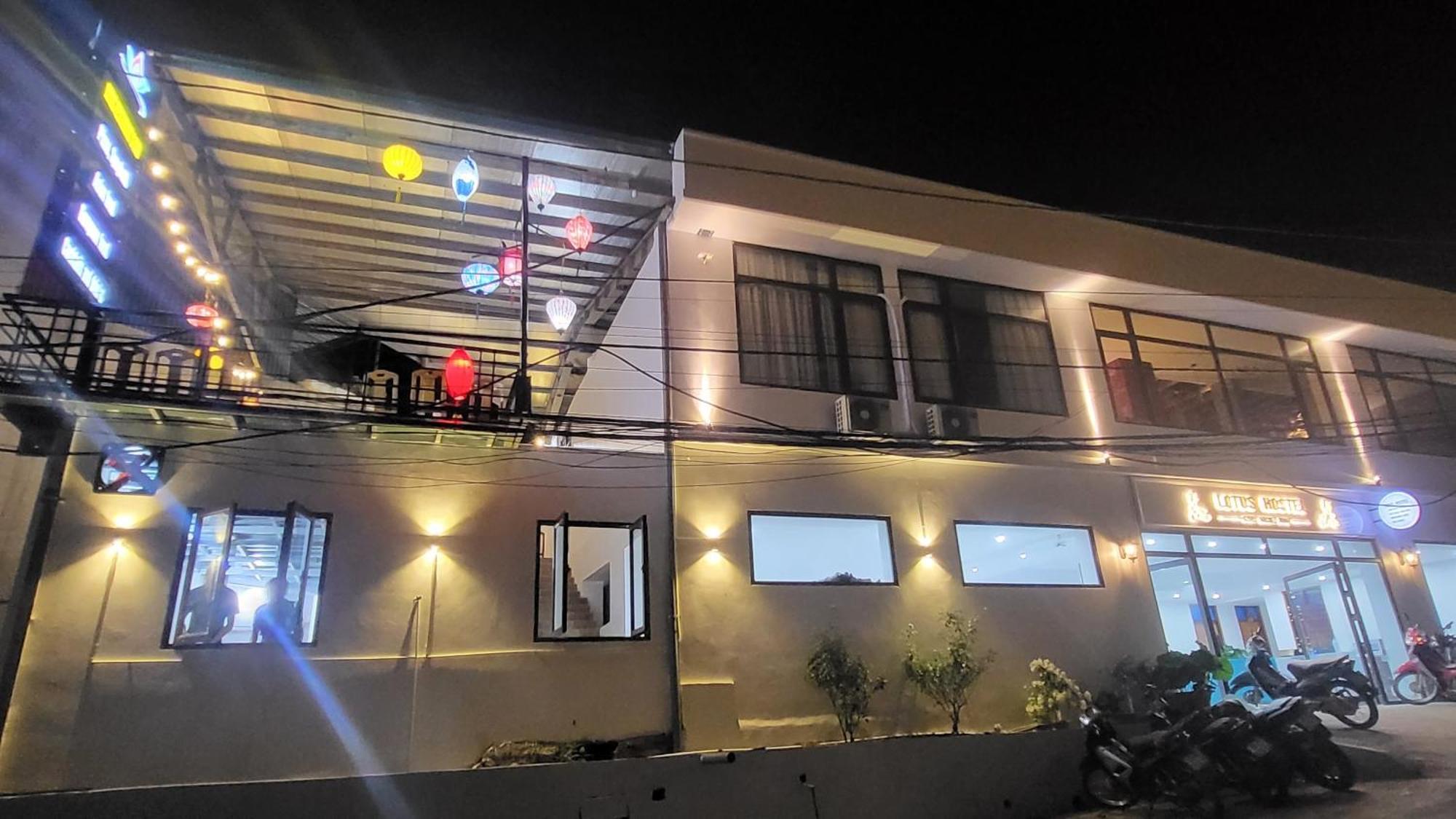 Ha Giang Lotus Hostel Motorbikes Tours Exterior photo